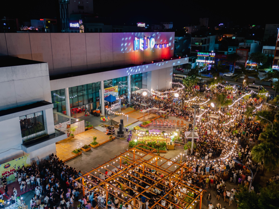 Toàn cảnh Helio Đà Nẵng nhìn từ trên cao, ánh sáng lung linh nổi bật giữa thành phố.