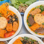 Bún Riêu Sài Gòn: Hương Vị Đậm Đà Giữa Nhịp Sống Nhộn Nhịp