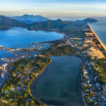 Vịnh Lăng Cô – Thiên Đường Biển Trong Xanh Giữa Dải Đất Miền Trung