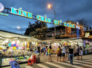 Khám Phá Chợ Đêm Nha Trang – Thiên Đường Ăn Uống Và Mua Sắm Về Đêm