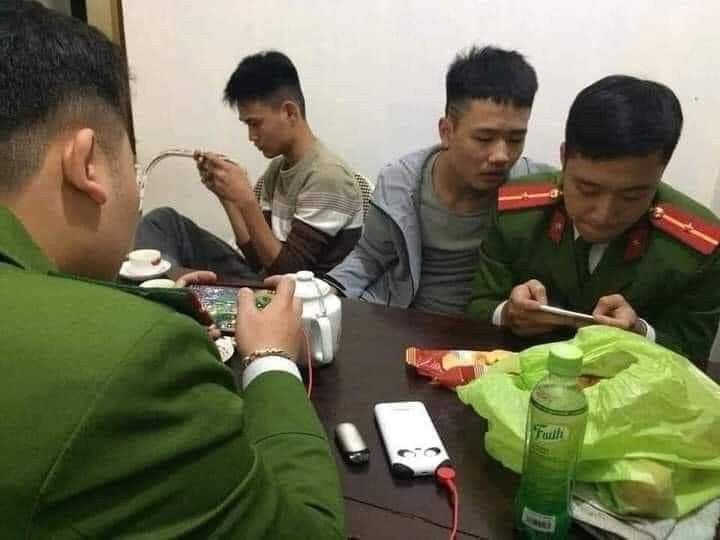 918+ Ảnh Công An Meme Hài Hước Cực Lầy Lội