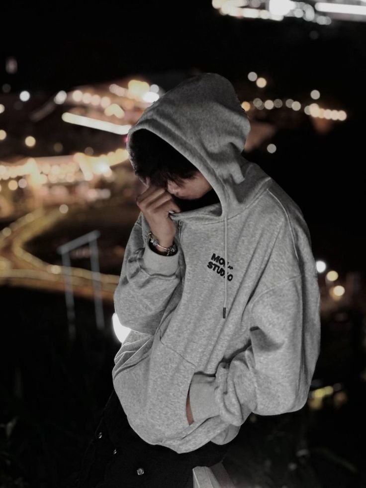 667+ Ảnh Trai Đẹp Che Mặt Bí Ẩn Thu Hút Ánh Nhìn