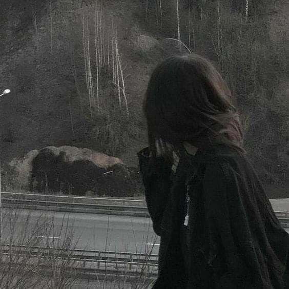 213+ Avatar buồn chạm cảm xúc sâu lắng đầy tâm trạng