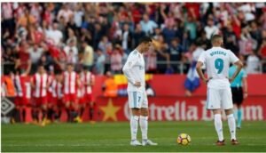 Kick-off là gì? Ý nghĩa và luật giao bóng trong bóng đá